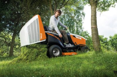 Rasenmähertraktor RT 6112 – Bild 3